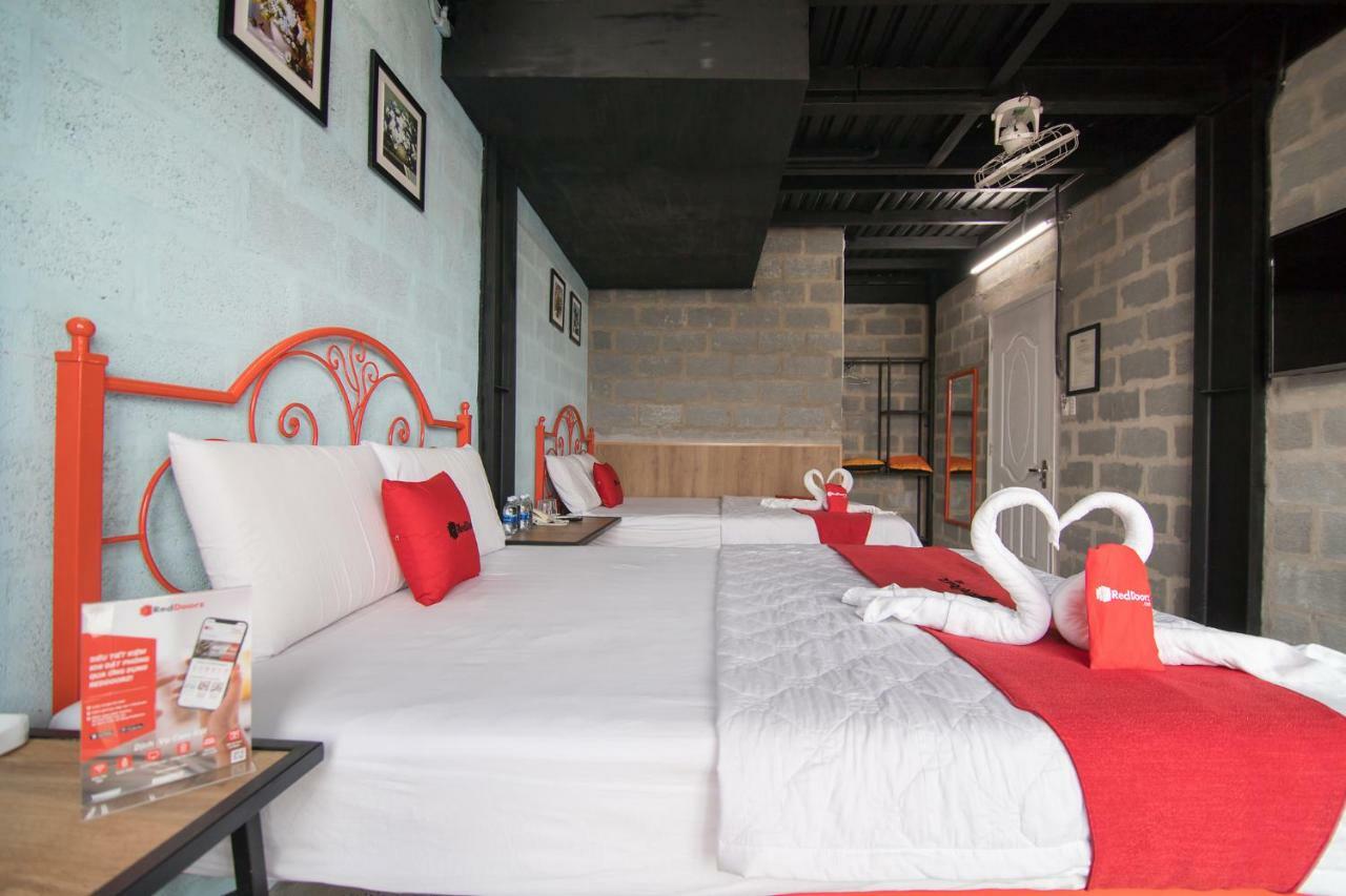 Reddoorz Plus @ Ung Van Khiem Street Хошимин Экстерьер фото