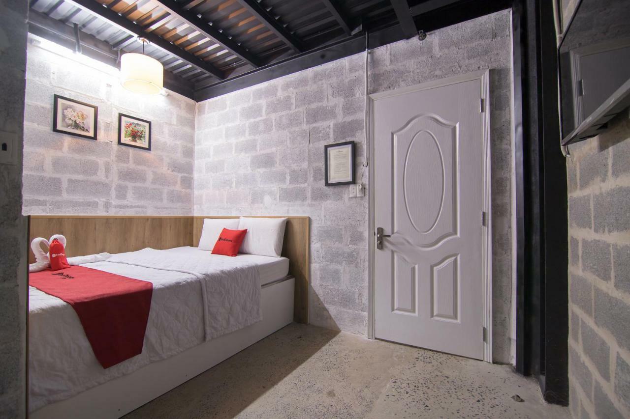 Reddoorz Plus @ Ung Van Khiem Street Хошимин Экстерьер фото