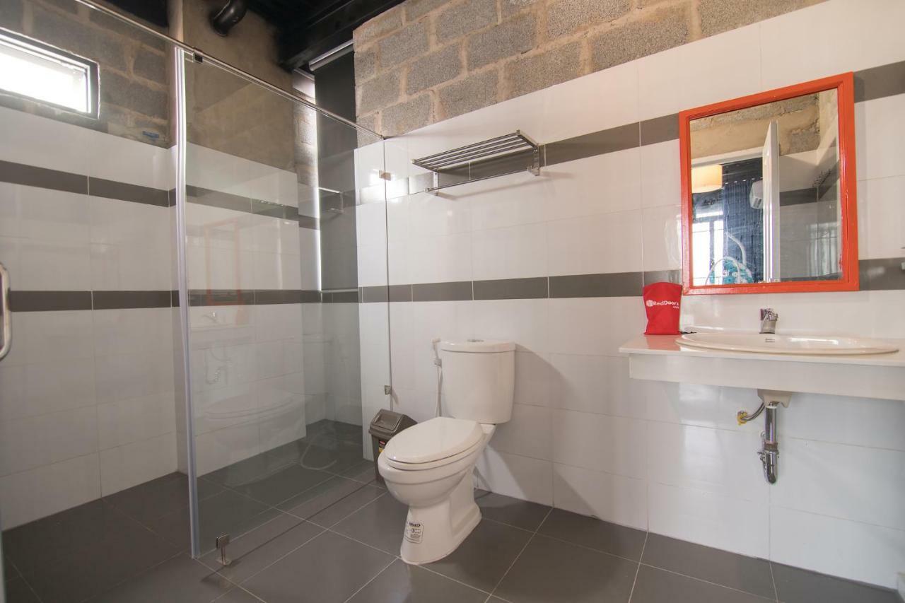 Reddoorz Plus @ Ung Van Khiem Street Хошимин Экстерьер фото