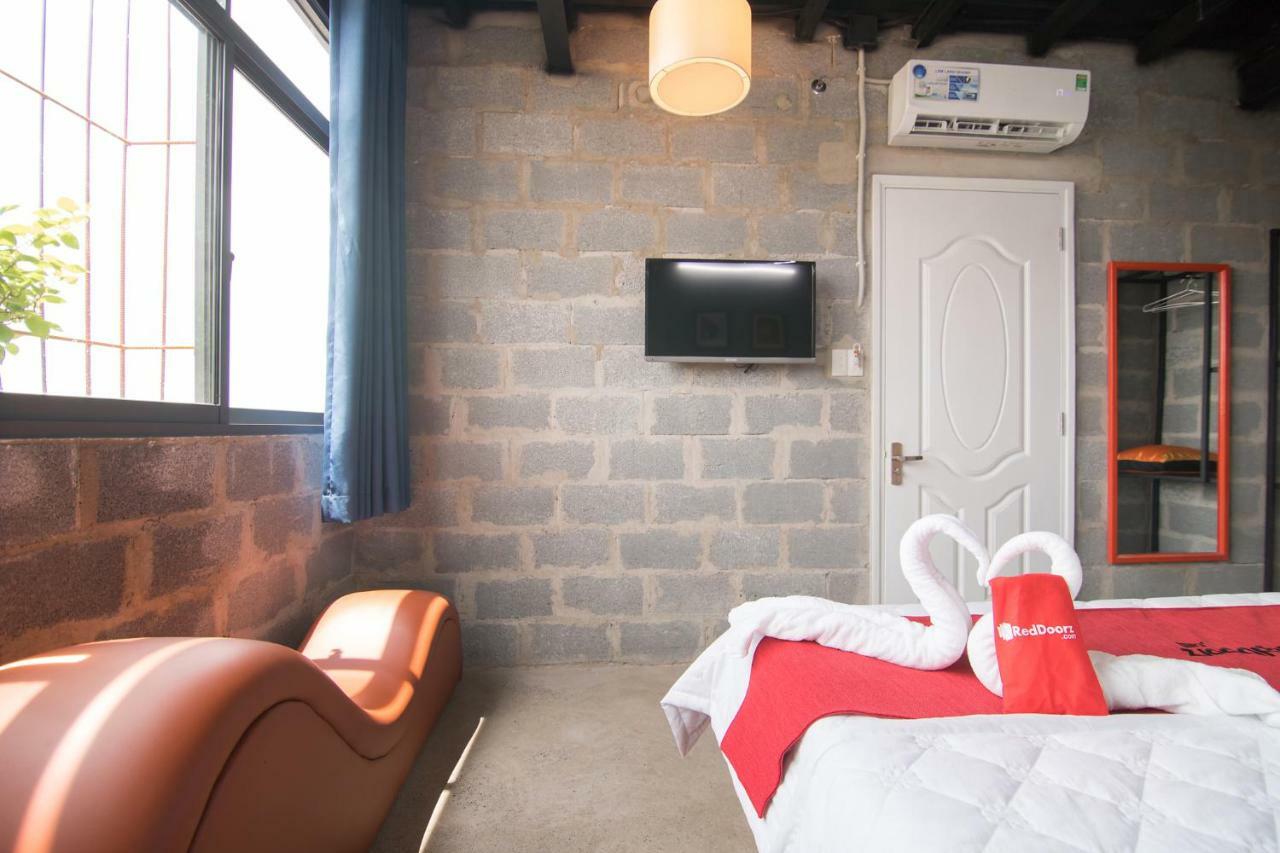 Reddoorz Plus @ Ung Van Khiem Street Хошимин Экстерьер фото